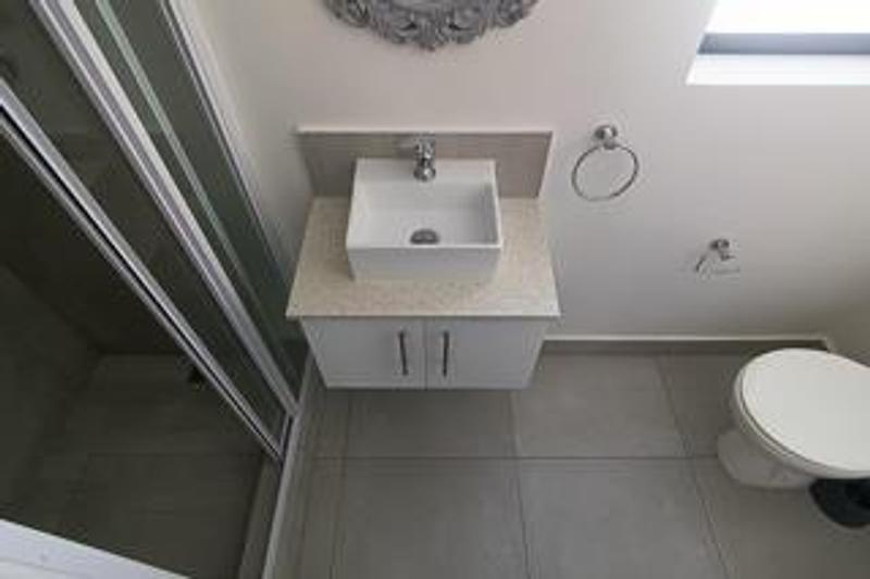 3 Bedroom Property for Sale in Peerless Park North Western Cape